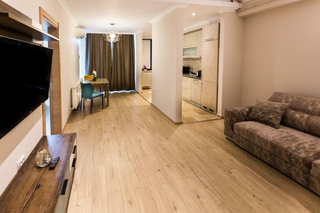 Rose Luxury Apartment Mamaia Buitenkant foto