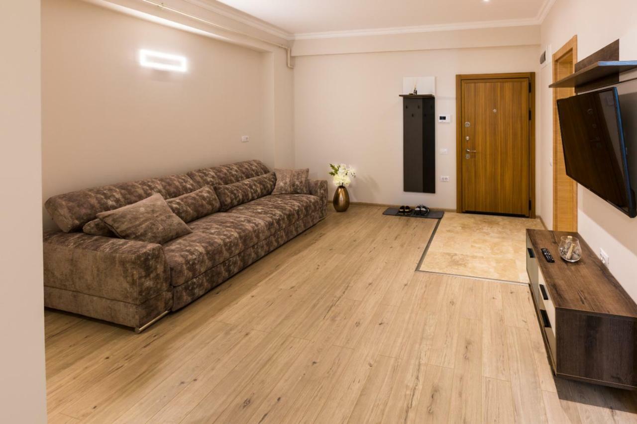 Rose Luxury Apartment Mamaia Buitenkant foto