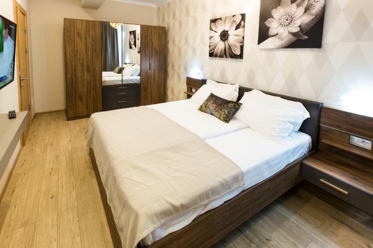 Rose Luxury Apartment Mamaia Buitenkant foto