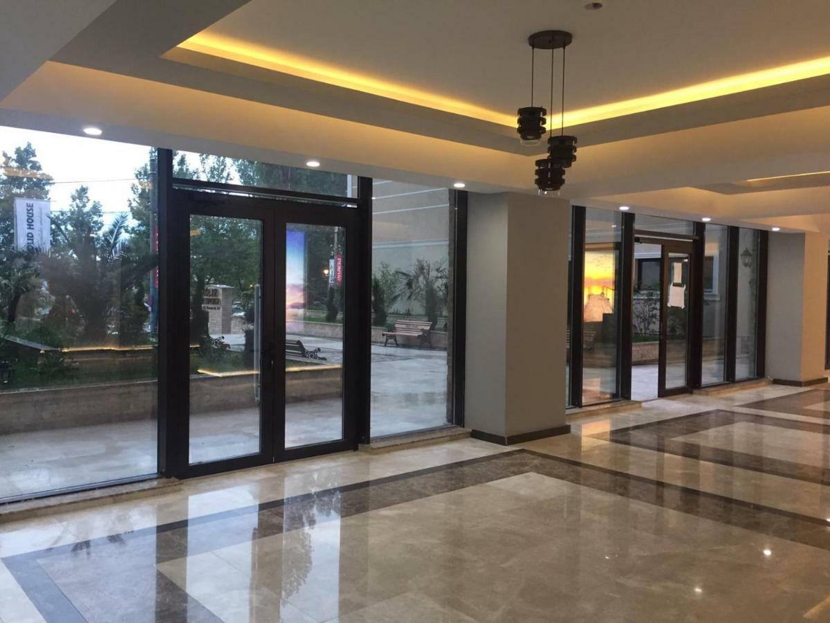 Rose Luxury Apartment Mamaia Buitenkant foto